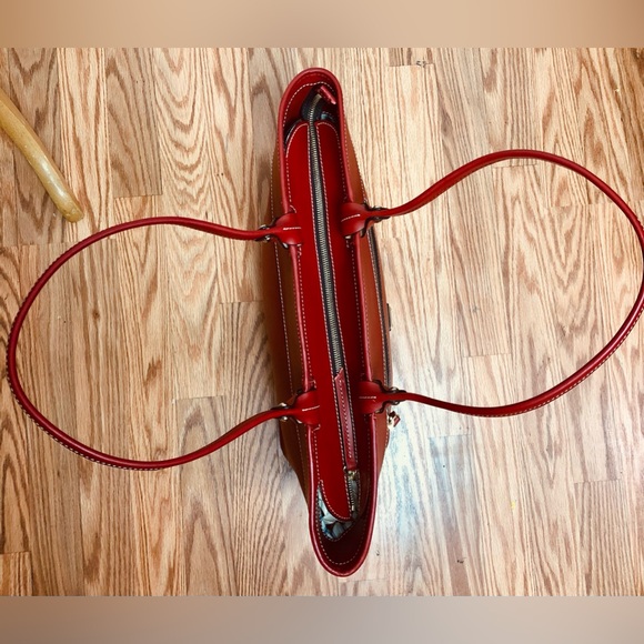 DOONEY & BOURKE BEACON SMOOTH LEATHER LARGE ZIP TOTE RED BAG EUC J17038834 $268 - Picture 14 of 16